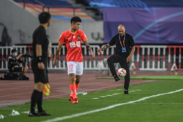 曾经的“吊瓶班”：表面努力却无一人考上一本